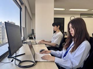  他拠点とはオンラインでいつでもコミュニケーションっが取れるようにしています。