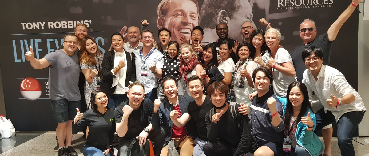 22＆23年卒！接客経験を活かして世界中の人を助けたい将来の経営者を募集！