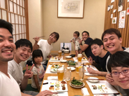 毎月月末に飲み会をしています！