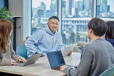 無形商材営業へ転身し、市場価値を高める｜自らの提案力で多様な課題に挑戦！