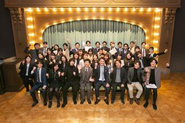 男女比は5:5でプライベートで遊ぶメンバーも多数！