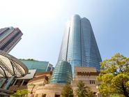 現在では東京・六本木ヒルズ森タワーに入居しました！創業以来連続黒字を続けており、無借金経営で健全財政なITベンチャー企業です。