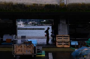 香住漁港は、漁師と仲買人が真剣に向き合う競りの場。 香住の食文化は、この瞬間から生まれています。