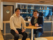 東京オフィスにはカフェも併設されています。