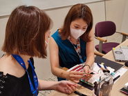 「美容好き」が高じて、誰でも簡単に使えるメイクブラシを美容オタクメンバー中心に開発中！