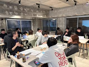 日々のなにげない雑談から、定期的なワークショップまで。多彩な事業を展開しているからこそ、部署を超えたコミュニケーションやシナジーを大切にしています！