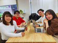 エボラニは年齢・経験関係なく、相談や議論がしやすい環境です。