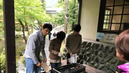 キャンプの火起こしは社長も頑張ります！