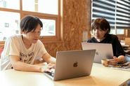 職種を越えてアイデアを出し合います