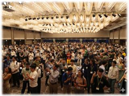 学会内で開催される懇親会（屋内）