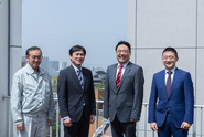 部門ごとに４人の経営陣がいます
