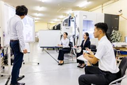 今は仕事で使わない知識でも「将来を見据えて」と各種講習会に参加する社員の方々