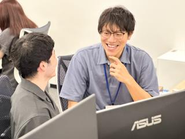 先輩に気軽に相談できる環境です