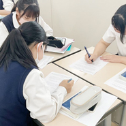 一方向の授業ではなく、生徒同士の横のつながりを大事にした指導