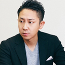 大崎 亮