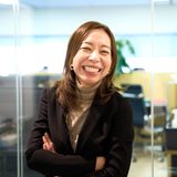 粉奈 里衣