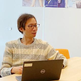 小泉 直