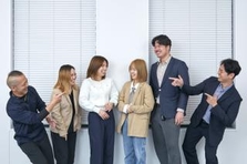 27卒募集｜先輩が2万人以上？！あなたの理想のキャリアを描いてください！