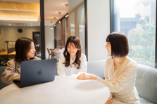 学生インターン｜化粧品ブランドのSNSマーケティング