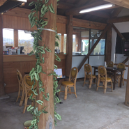 リニューアルしたい飲食スペース。全面改装可能