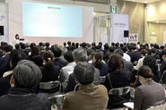セミナーや展示会、大学や自治体などでヴィーガン対応に関してレクチャーをしています。
