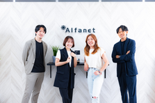 伝えるをデザインする。リアル×デジタルの企画に挑むグラフィックデザイナー
