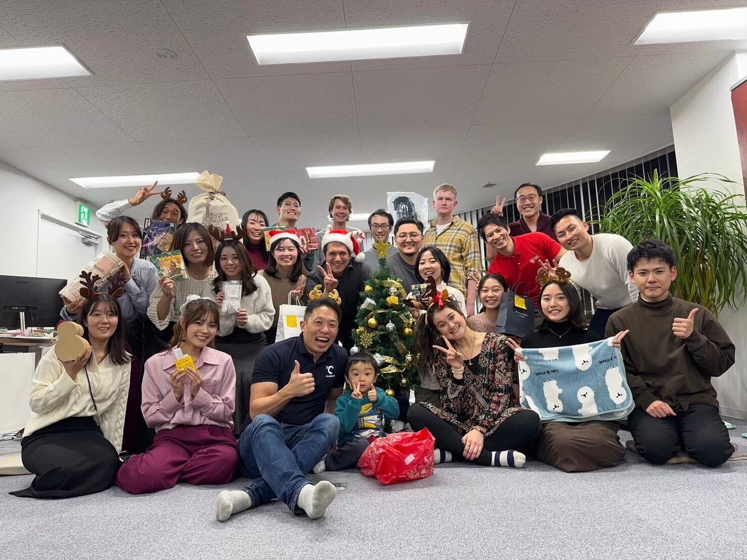 楽しく仕事がしたいあなたへ！やる気のある、優秀で明るい仲間と切磋琢磨しながら成長し続けられる環境です！