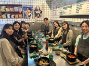 ランチ補助あり！自由参加の社内ランチ会。部署を超えたつながりが自然に生まれています。