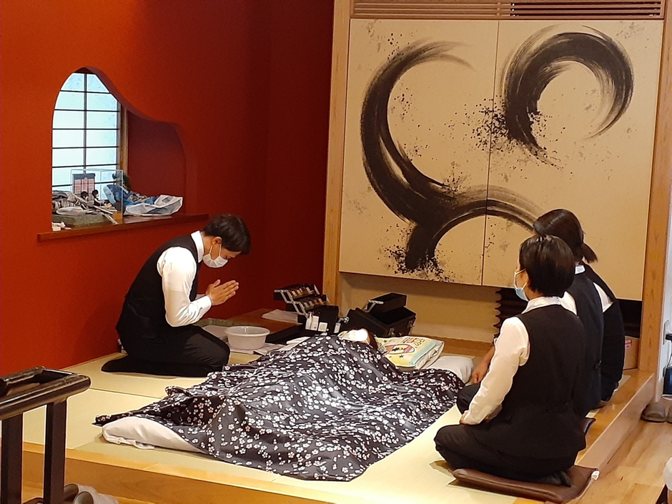 納棺師 感謝の言葉にやりがいを感じます！】入社7ヶ月目の納棺師に