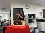 毎週月曜日に行われる朝礼では、"コウダプロの在り方"について皆が徹底的に考え、意見を交わしあいます。