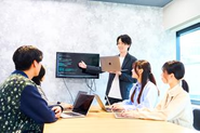 クライアントの課題を把握し、解決に向けて取り組みます。