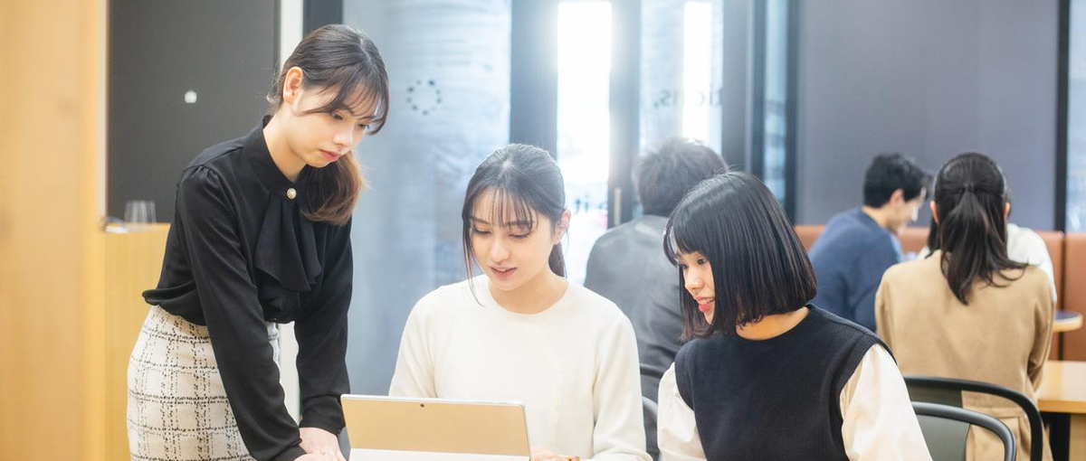 27~28卒歓迎│就活の動向を知れる！新卒就活サービスの事務インターン💻