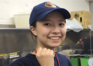 元気な笑顔でお客様にお届けします♪