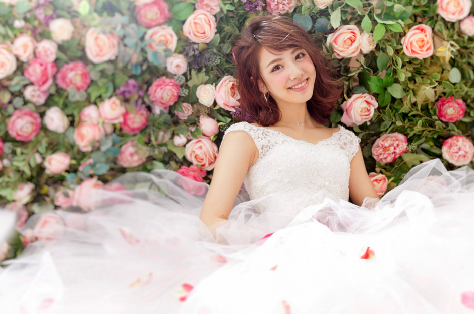 aimのフォトウエディング♡新シチュエーション【ローズガーデン】をご