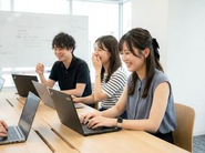 些細な疑問も、チームの議論で、確信に変えます。