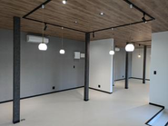 事務所の内装1（実際は机や椅子などもあります）