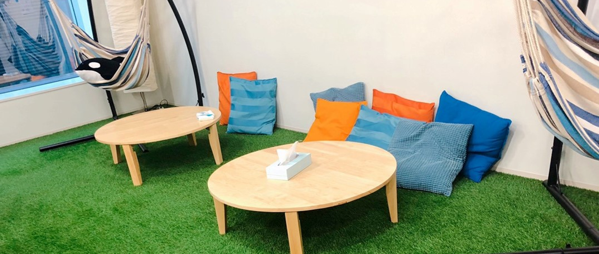 ハンモックと昼寝スペースもある、ちょっと変わったオフィスで働いてみませんか