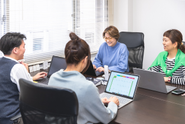 社内は和気あいあいとしたアットホームな雰囲気です。