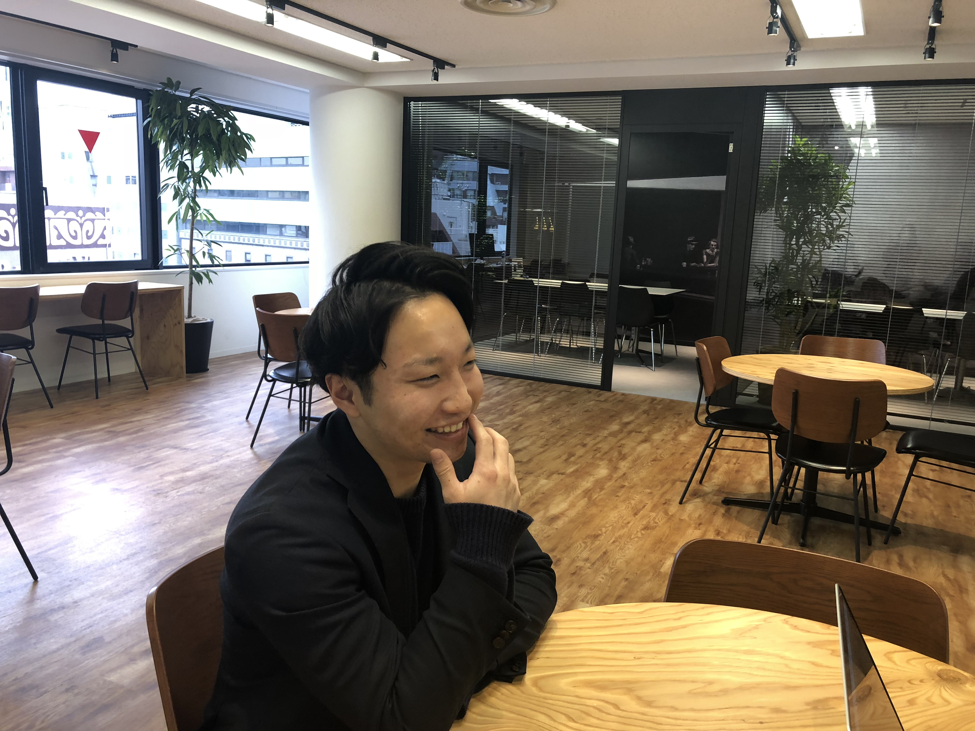 就活で大手企業をやめてベンチャーに決めた、17新卒入社の小林くんにインタビュー！！