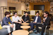 スタコネ社員数は現在10名。20代3名、30代2名、40代5名が在籍しています。困った時はいつでも助け合うことや「ちょっと今いいですか？！」の一言を気軽に言える雰囲気を大事にしています！