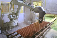 北海道工場で製作されるデザインパネル