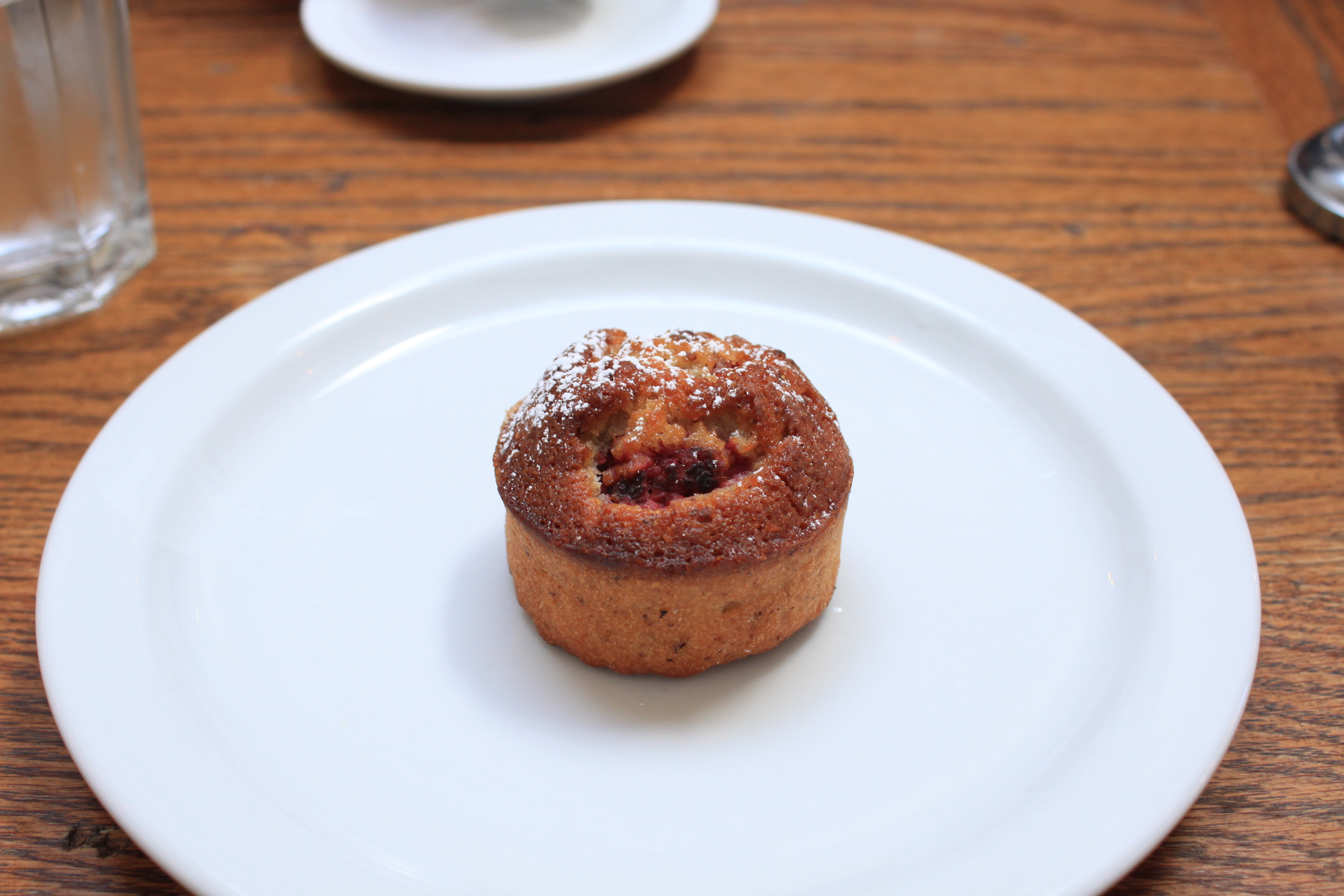 オフィスを恵比寿に移転してから、おいしいものをこっそりシェアすることが増えた