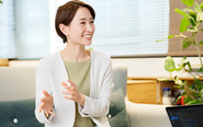 あなたの接客経験やトーク力を活かし、唯一無二の配信者になりませんか？