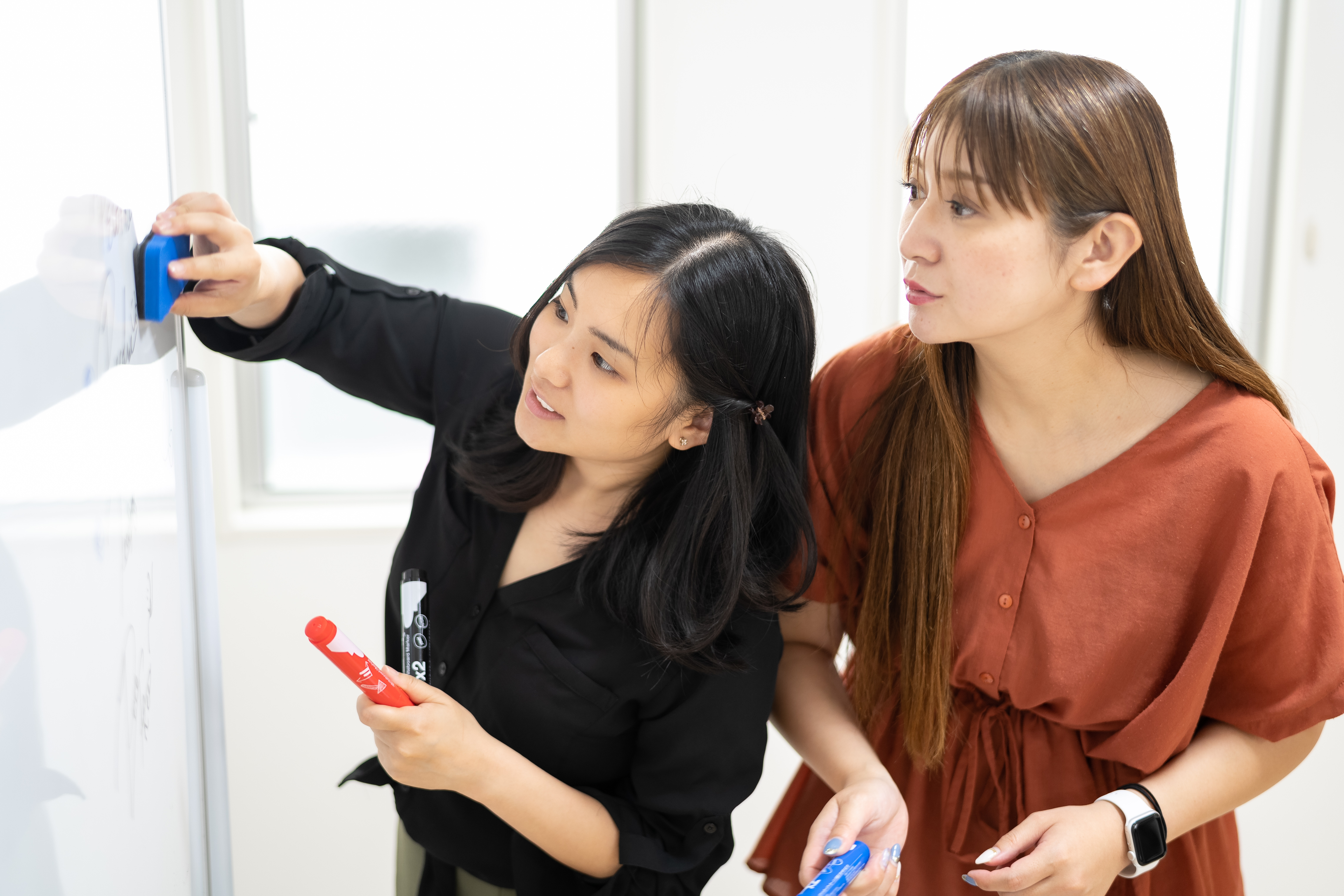 【福岡スタートアップで急成長事業 拡大中!!】CSスタッフ活躍中！笑いが飛び交うオフィスへ、ぜひようこそ♪