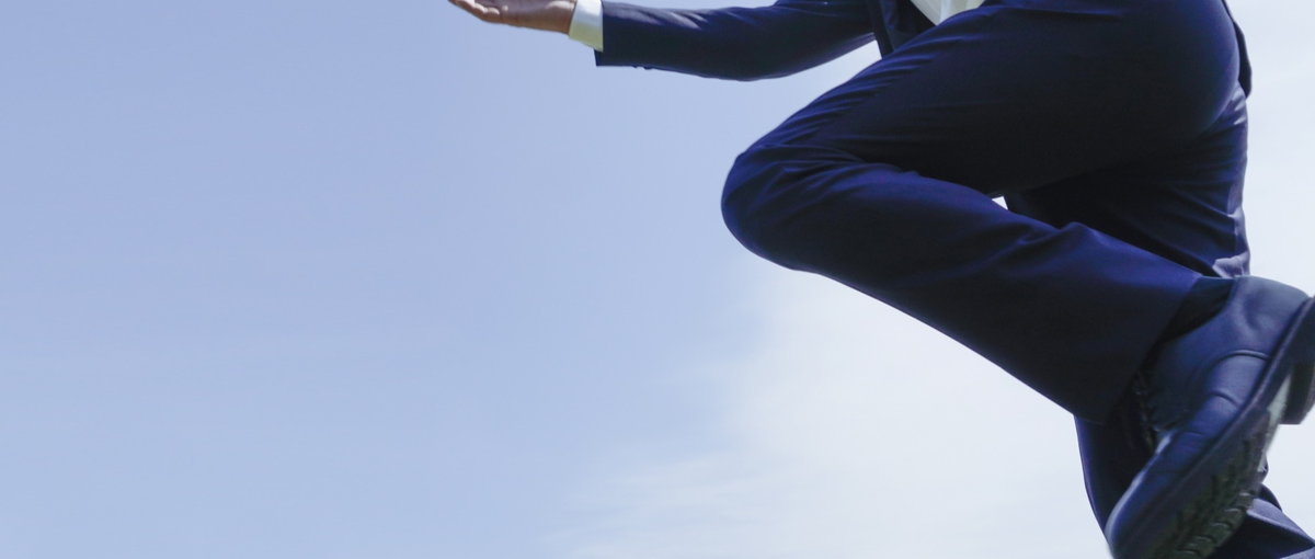 クライアントの伴走者として、全力でゴールを目指せる情熱溢れるセールス求む！