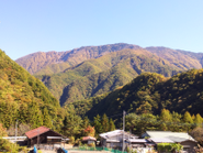【地方で出会った「社会を豊かにする仕事」の例】里山の獣害対策の改善に取り組むNPO甲斐けもの社中さんとの出会いがありました。彼らは真剣に現場で「人間と野生動物が共生できる社会作り」を目指し向き合いながらも、活動が誤解されたり伝わりにくいことで悩んでいました。