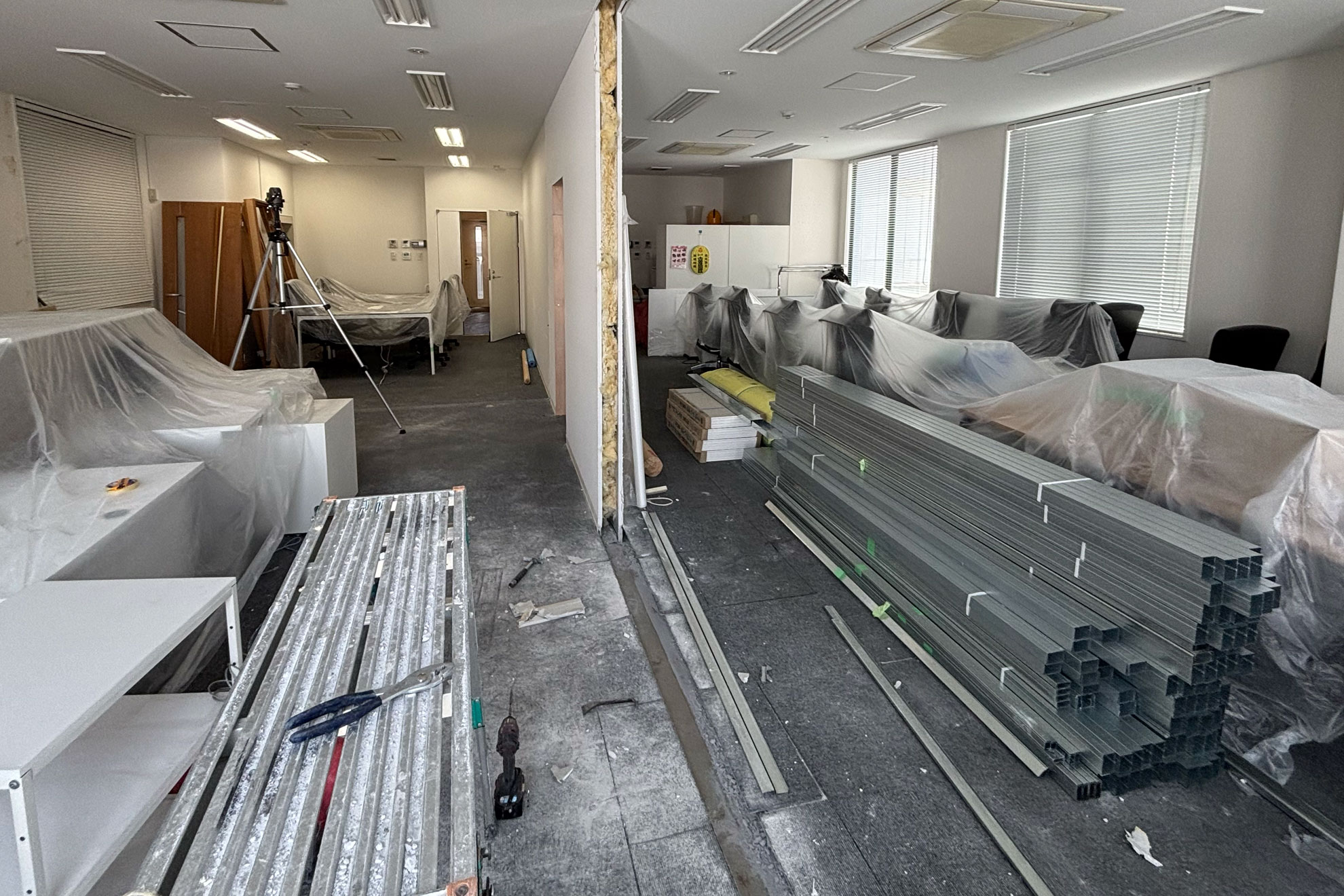 新オフィス、ただいまリニューアル中です！