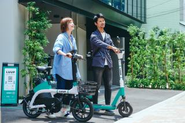 街じゅうの電動マイクロモビリティに、どこからでも乗れて好きな場所に返せるシェアリングサービス「LUUP」を展開しています。