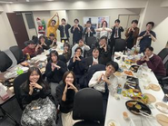 毎月月初の金曜日は帰社日！各プロジェクト先から集まり、タテヨコナナメのコミュニケーションを通じて、スキルアップデートに繋げていきます！