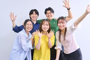【豊富な取引先×案件数】取引社数は300以上、案件は月300件以上あります